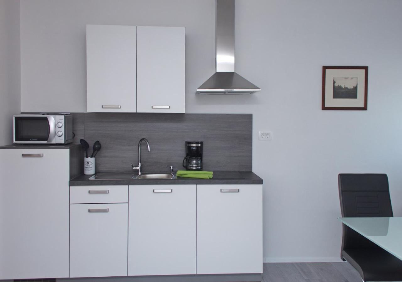Apartmaji Anita Begunje pri Cerknici ภายนอก รูปภาพ